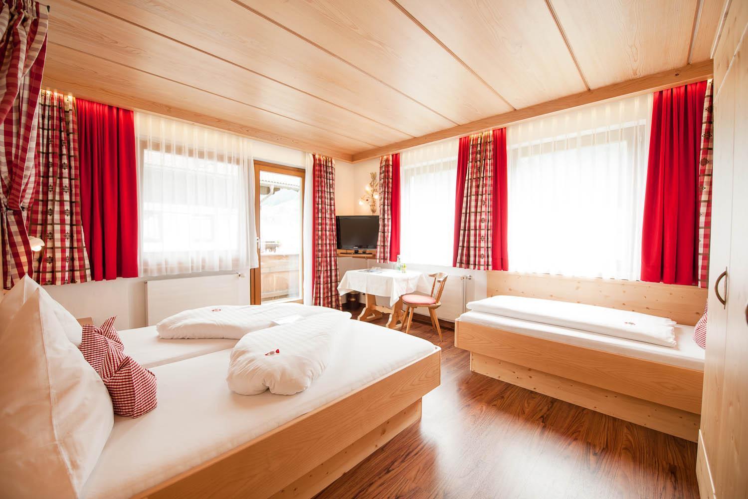 Hotel Angelika Neustift im Stubaital Esterno foto