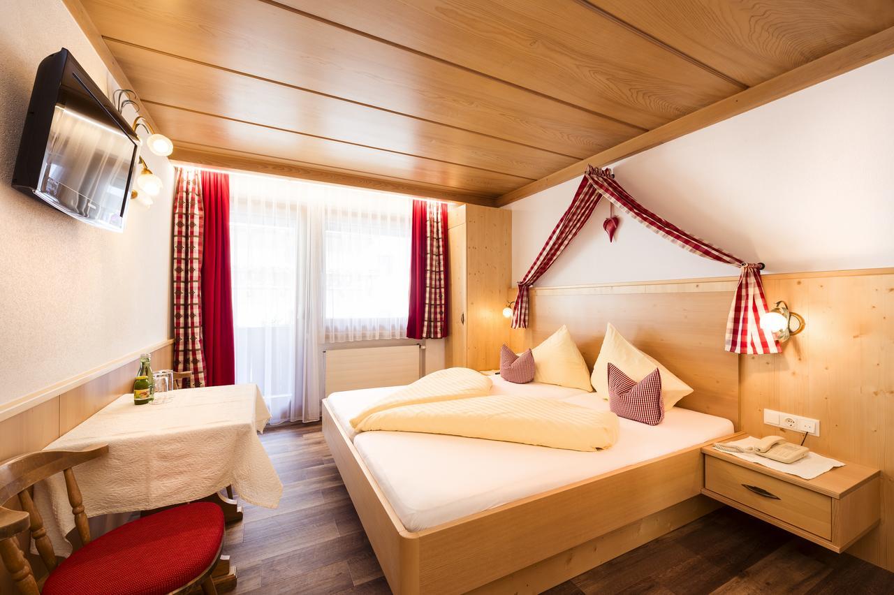 Hotel Angelika Neustift im Stubaital Esterno foto